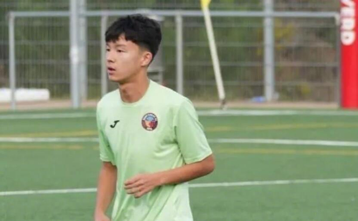 九游网页版-15岁哈萨克斯坦新星门迪卡诺夫签约巴萨，下赛季加盟|巴塞罗那|联赛|俱乐部|球员|加特_新浪体育_新浪新闻